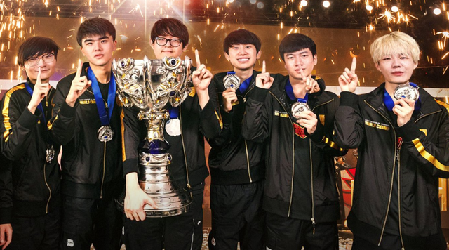 目前的财政 目前的财政